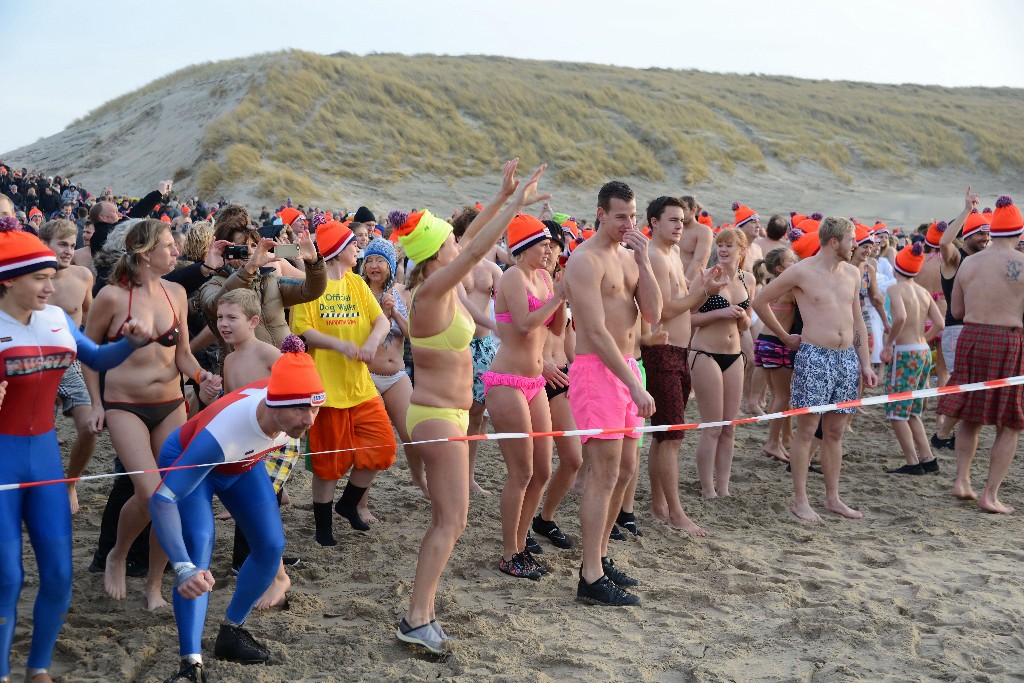 ../Images/Nieuwjaarsduik Nederzandt 2015 024.jpg